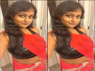 Desi Bhabhi Shows Her Nude Body