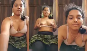 Sexy desi showing boobs